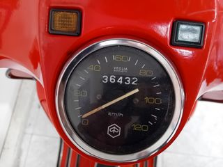 Vespa PX 200 E Roja