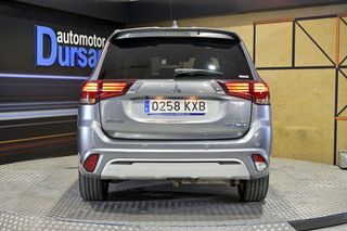 Mitsubishi Outlander   2.4 PHEV Kaiteki Auto 4WD 