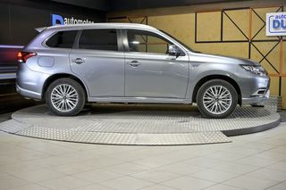 Mitsubishi Outlander   2.4 PHEV Kaiteki Auto 4WD 
