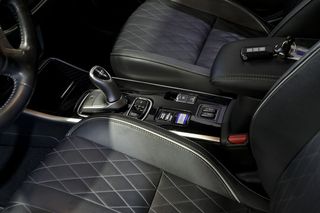 Mitsubishi Outlander   2.4 PHEV Kaiteki Auto 4WD 