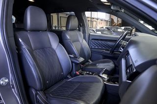 Mitsubishi Outlander   2.4 PHEV Kaiteki Auto 4WD 