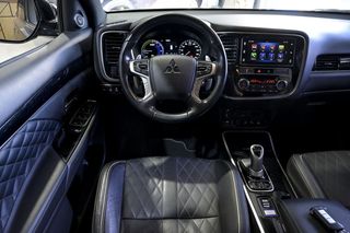 Mitsubishi Outlander   2.4 PHEV Kaiteki Auto 4WD 