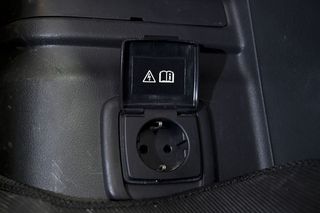 Mitsubishi Outlander   2.4 PHEV Kaiteki Auto 4WD 