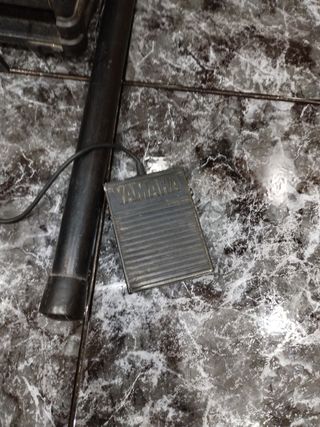 Piano Roland E-36