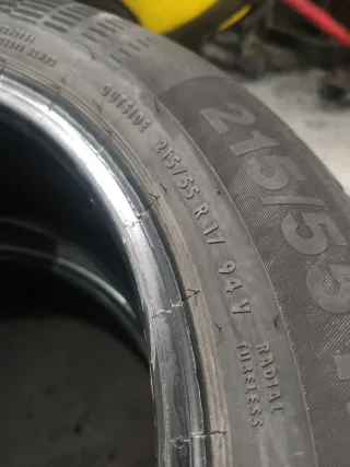 Neumático 215/55 R17 94V Radial Tubeless