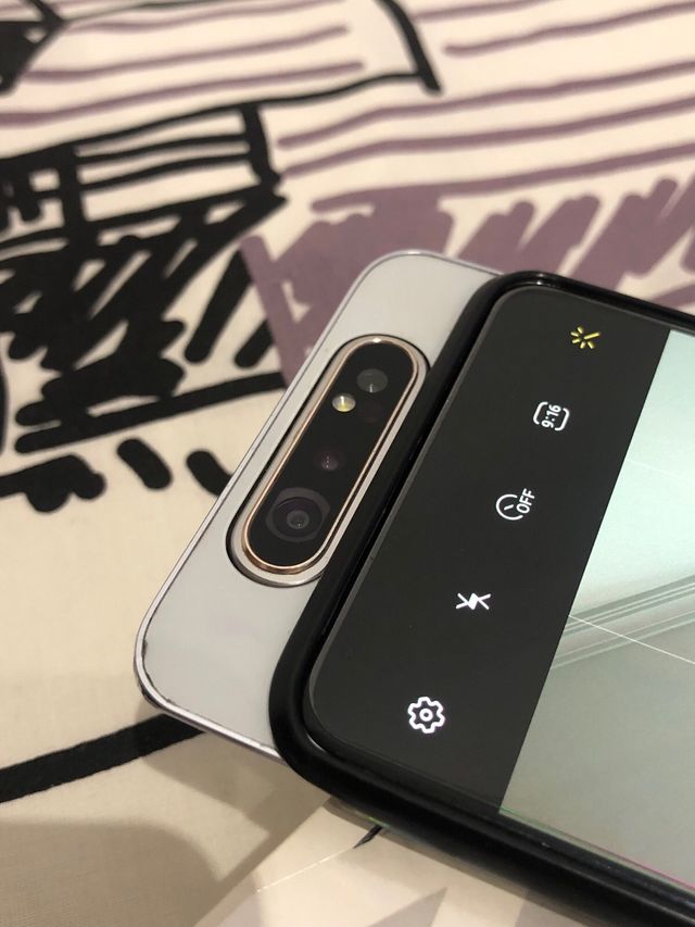 Samsung Galaxy A80 + fundas y protector de regalo