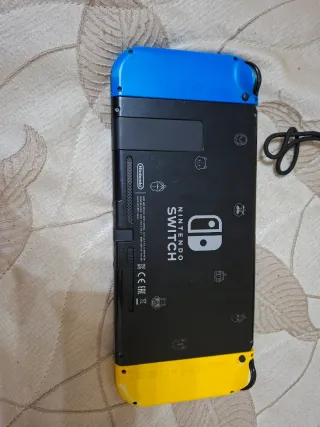 Nintendo Switch Giallo/Blu