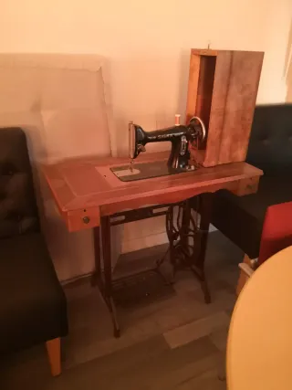 Máquina de coser antigua Sigma