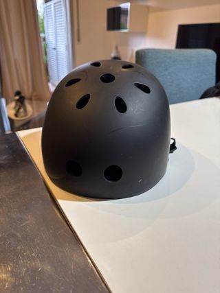 Casco Negro Patín