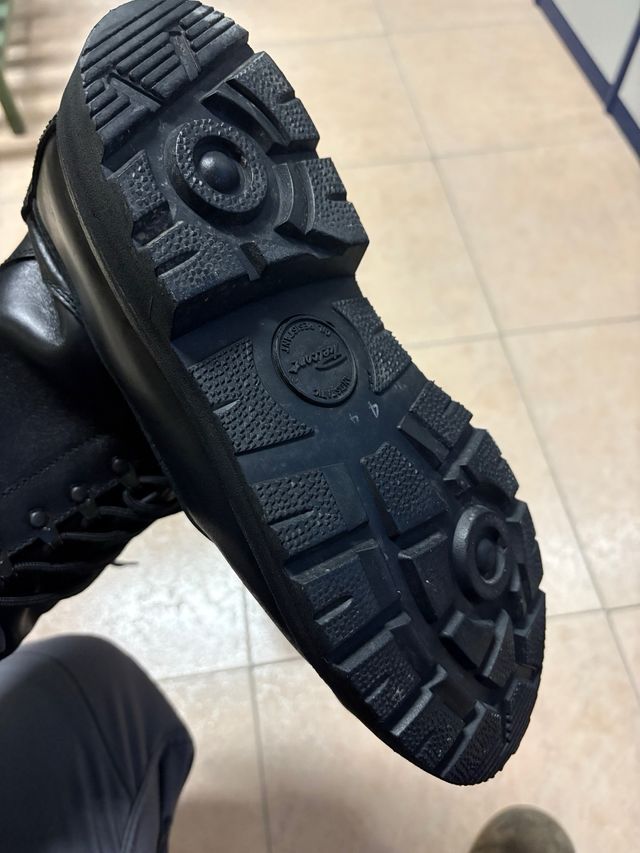 Botas militares negras