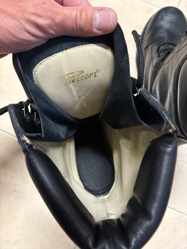 Botas militares negras