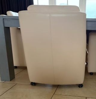 Sillón Beige Cuero - Como Nuevo