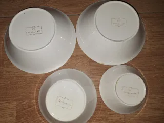Set di 4 piatti floreali in ceramica vintage