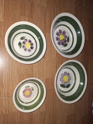 Set di 4 piatti floreali in ceramica vintage