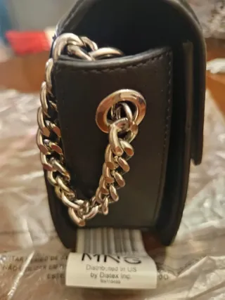 Bolso fiesta Violeta by Mango negro sin estrenar