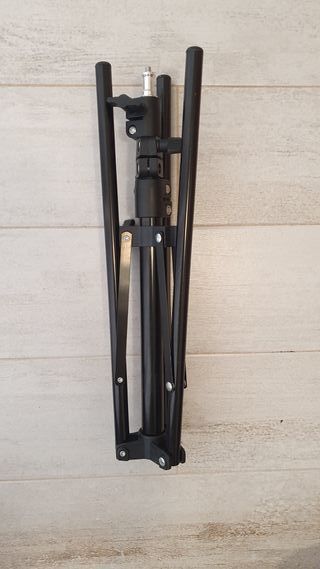 Trípode extensible negro