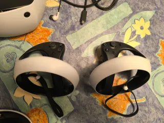 Sony PlayStation VR2 con base di ricarica VR2 sense