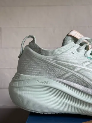 Asics Gel Nimbus 27 Plata/Verde Azulado