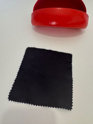 Funda para Gafas Marca Valentino Color Rojo