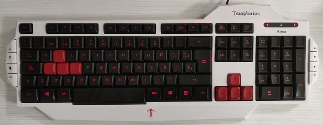 Teclados AeroCool Templarius Arma USB NUEVOS