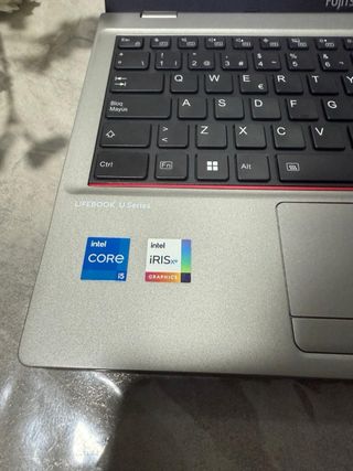 Fujitsu Lifebook U7411 i5 16GB RAM SSD NVMe