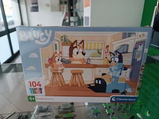 OUTLET:Puzzle Bluey 104 peças Clementoni