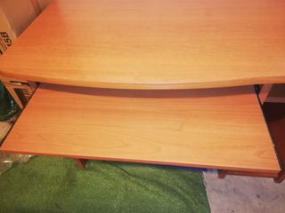 Scrivania legno per PC e studio