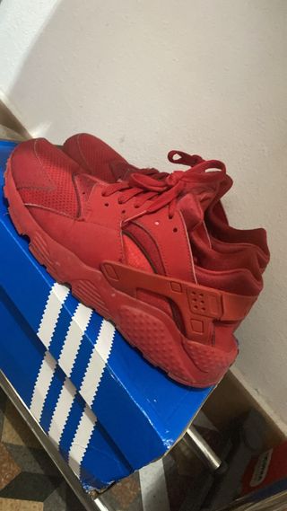 Zapatillas Nike Huarache Rojas