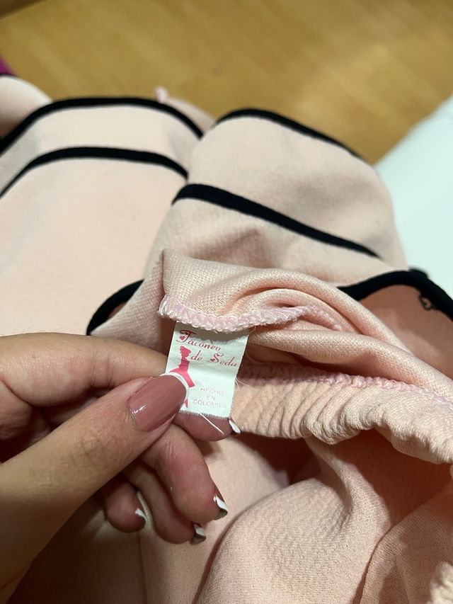 Abito senza spalline rosa colombiano