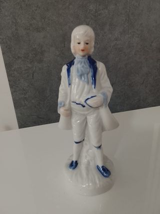 Statuetta Porcellana Uomo 18 cm