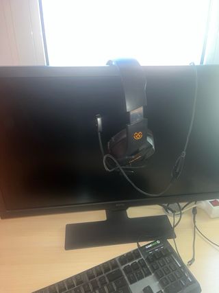 Torre PC con Pantalla, Ratón, Teclado y Cascos