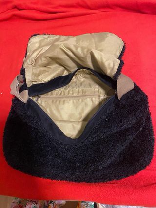 Bolso estilo bandolera negro y beige  de mujer