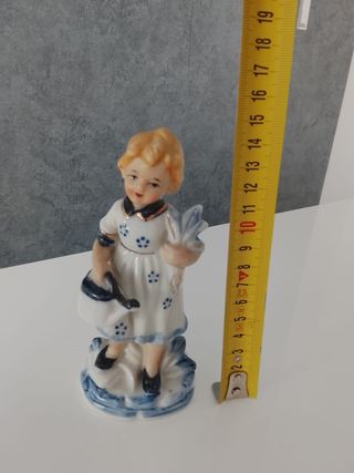 Statuetta Bambina Porcellana 15 cm
