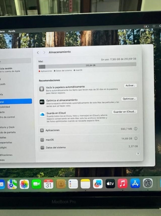 MacBook Pro 2020 256GB 8GB RAM Touch Bar