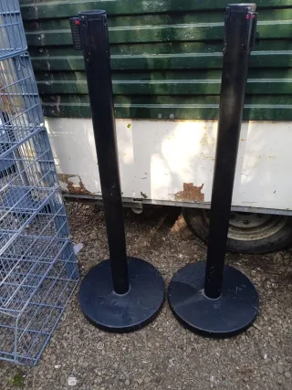 8 Postes de fila negros