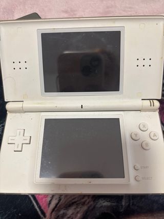 Nintendo DS Lite Blanca + Cargador