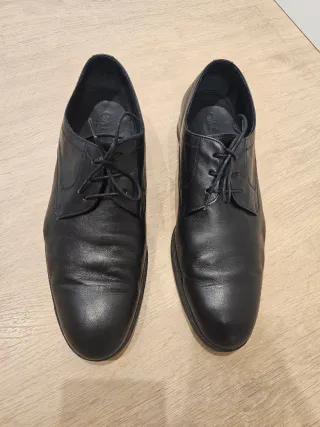 Zapatos hombre de vestir. Talla 42
