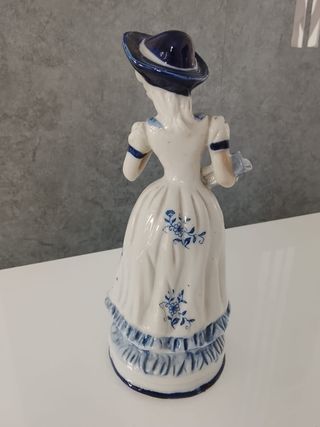 Statuetta Porcellana Ceramica Donna 20cm