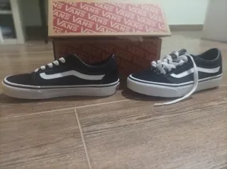 Tenis Vans Negros Talla 35.Nuevo a estrenar