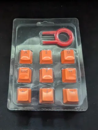 Teclas de repuesto (WASD, flechas, y ESC)