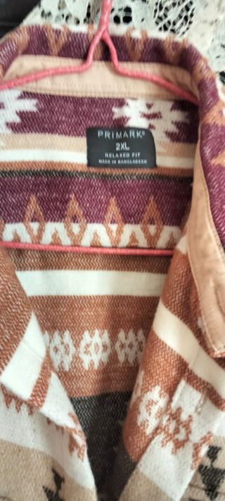 Chaquetón Étnico Oversize Primark Talla XXXL