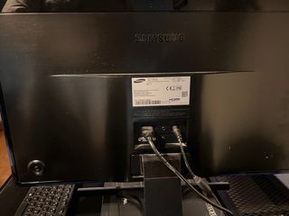 Monitor Samsung 21 + soporte mesa