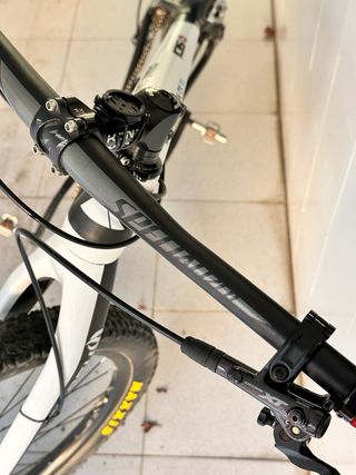 Bicicleta Canyon MTB Carbono