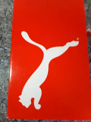 Zapatillas Puma de piel blancas