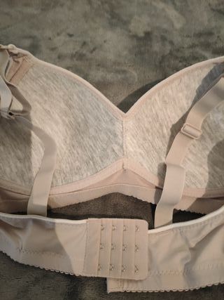Pack 2 Sujetadores Beige y Rosa. 
