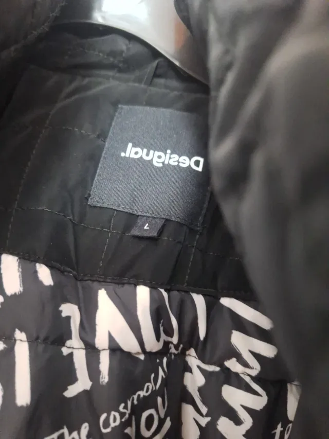 Giacca imbottita nera Desigual