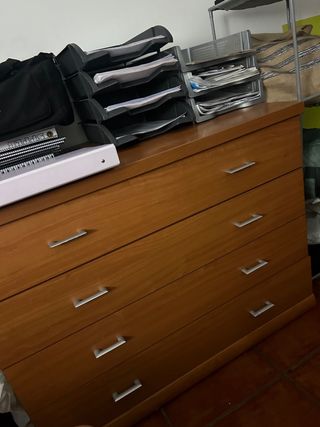 Cassettiera in legno e plastica