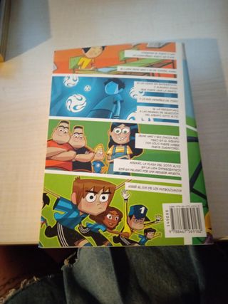 Los futbolismos el misterio del portero fantasma