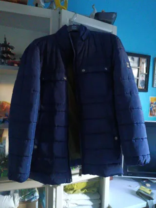 Chaqueta acolchada hombre azul