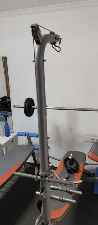 Gimnasio en casa banco pesas multiple